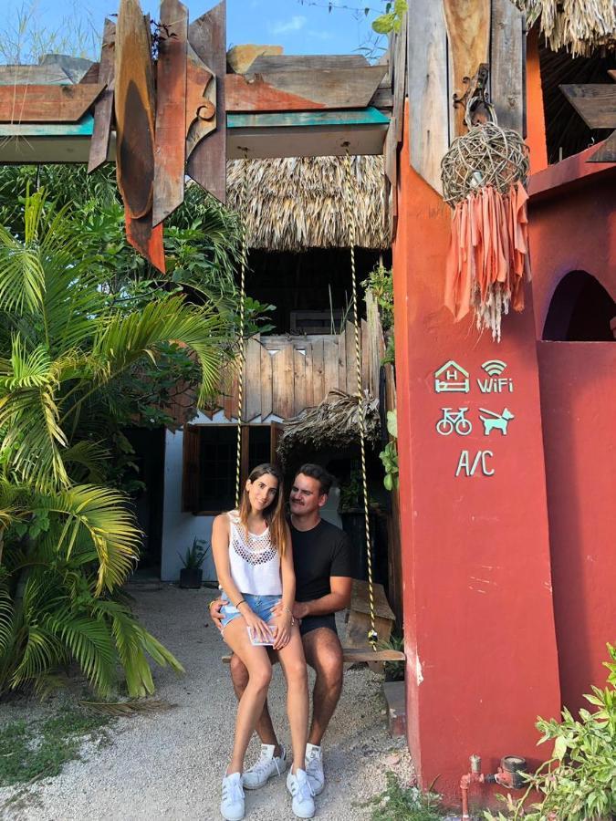 Black Jaguar Hostel Bacalar Buitenkant foto